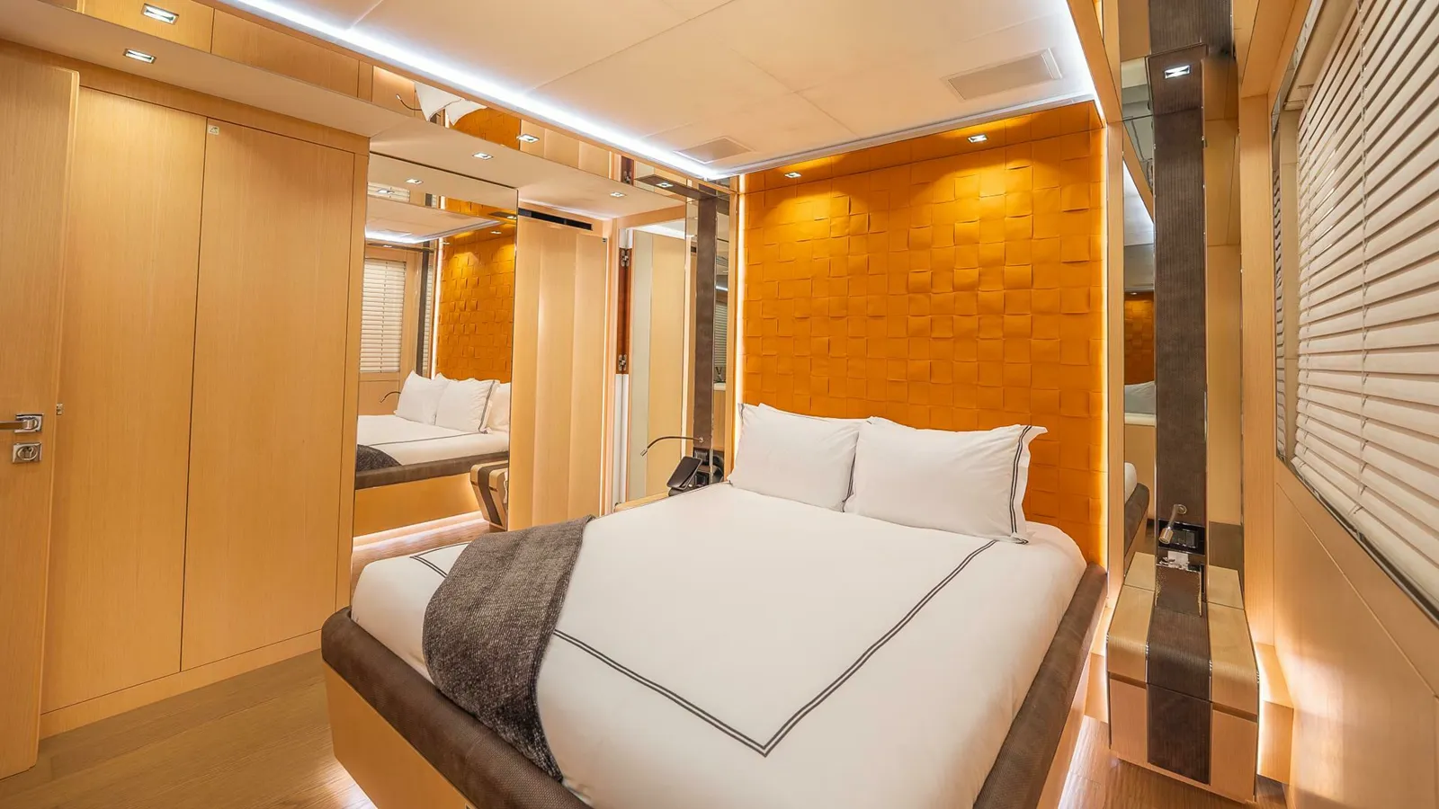best yacht sales deals NEVERLAND - Mangusta