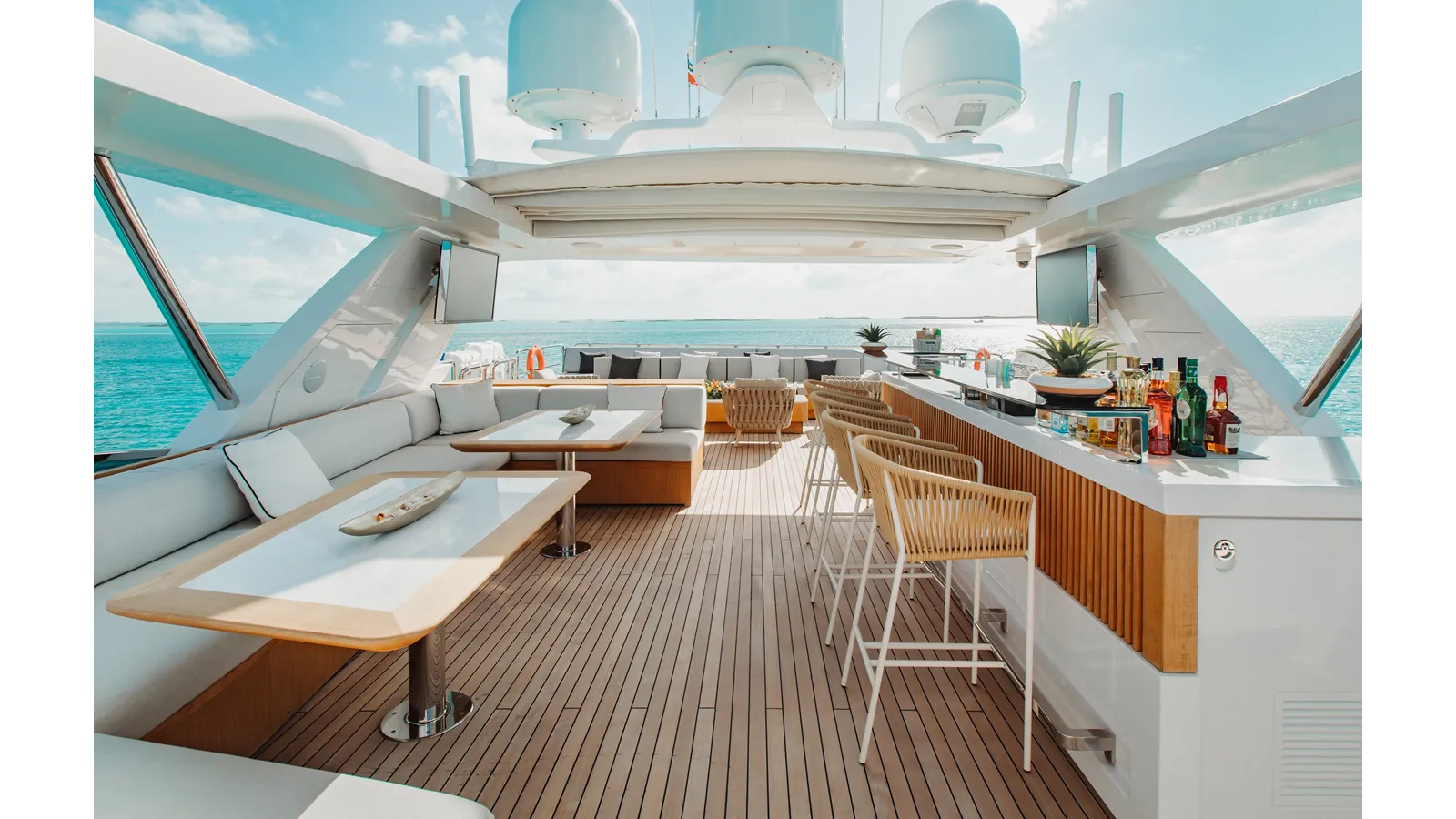 Купить яхту EMINA - Benetti в Shestakov Yacht Sales