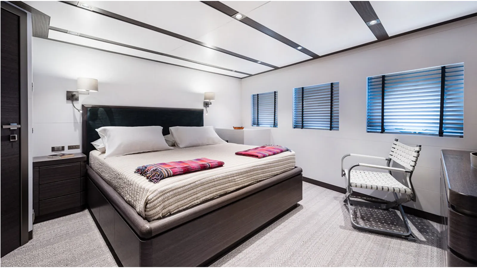EXPLORER 130 - OCEAN KING yacht sale
