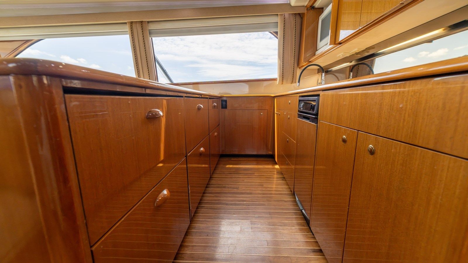 Buy a BOLITA TOO 2002 at Shestakov Yacht Sales