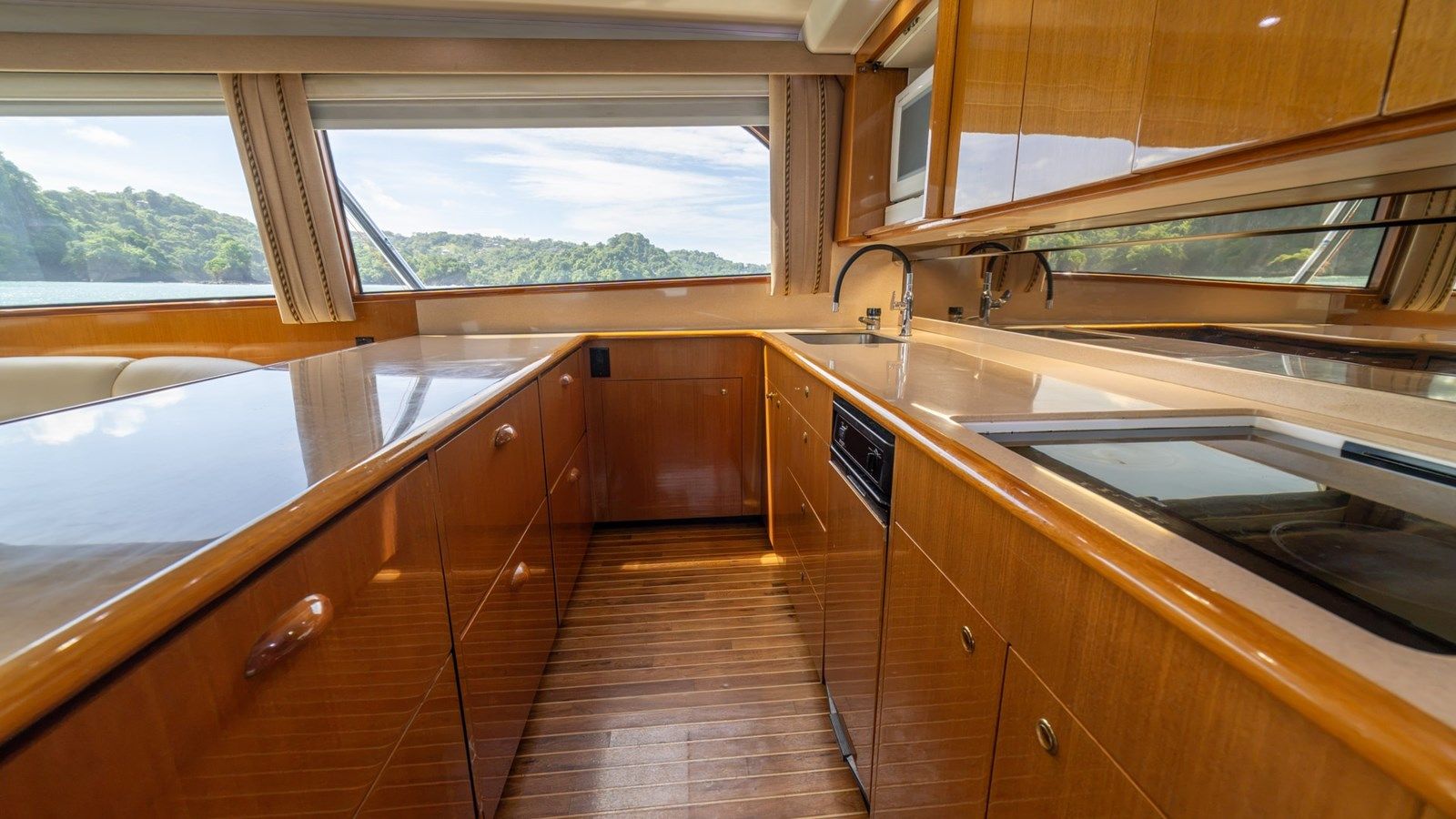 Buy a yacht BOLITA TOO 61 CONVERTIBLE