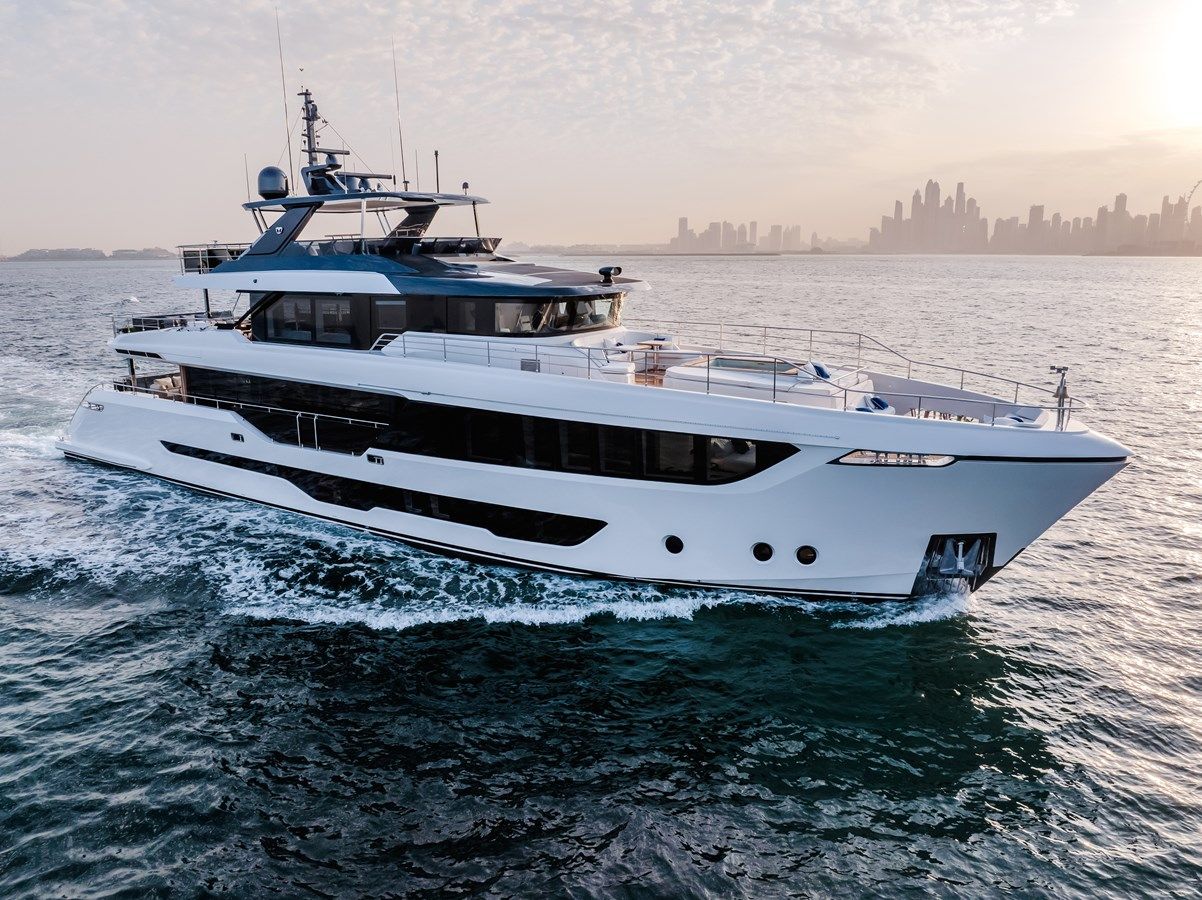 best yacht sales deals MAJESTY 112 - Majesty Yachts