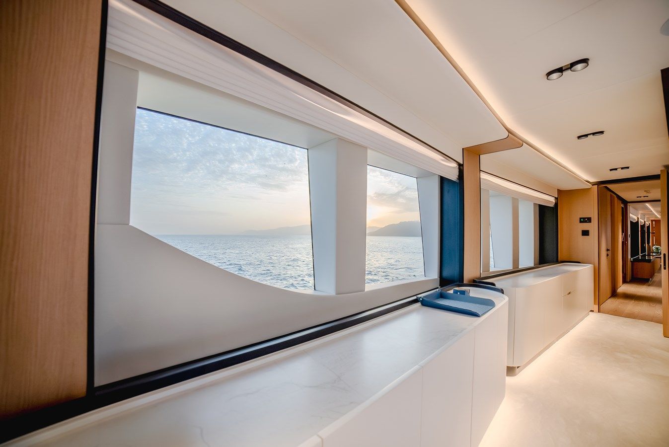 MAJESTY 112 - Majesty Yachts