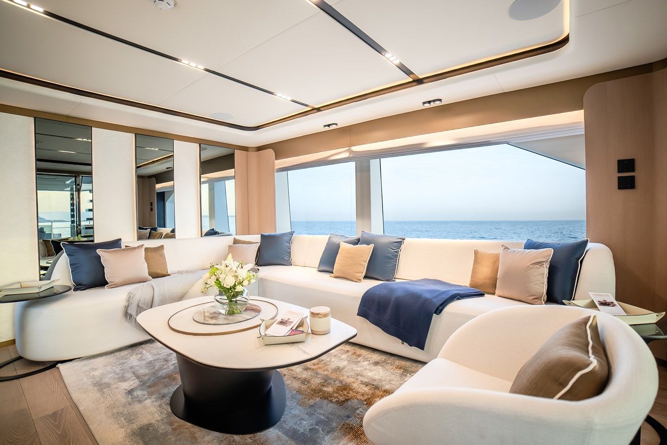 Buy a yacht MAJESTY 112 113