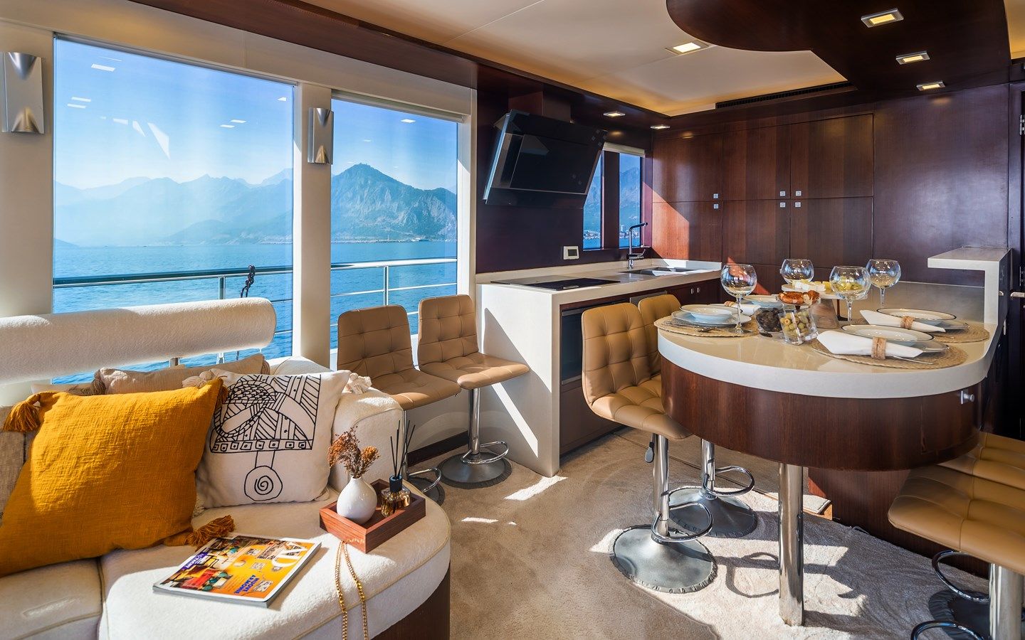 Buy a yacht DZAM 2012