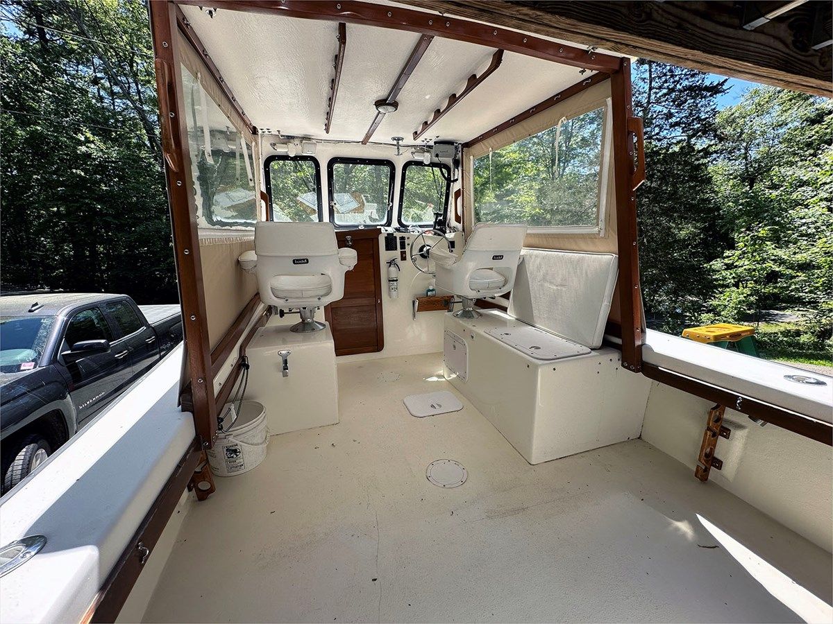 the best price on 27' Eastern 2001 27 Lobster Fisherman 2001