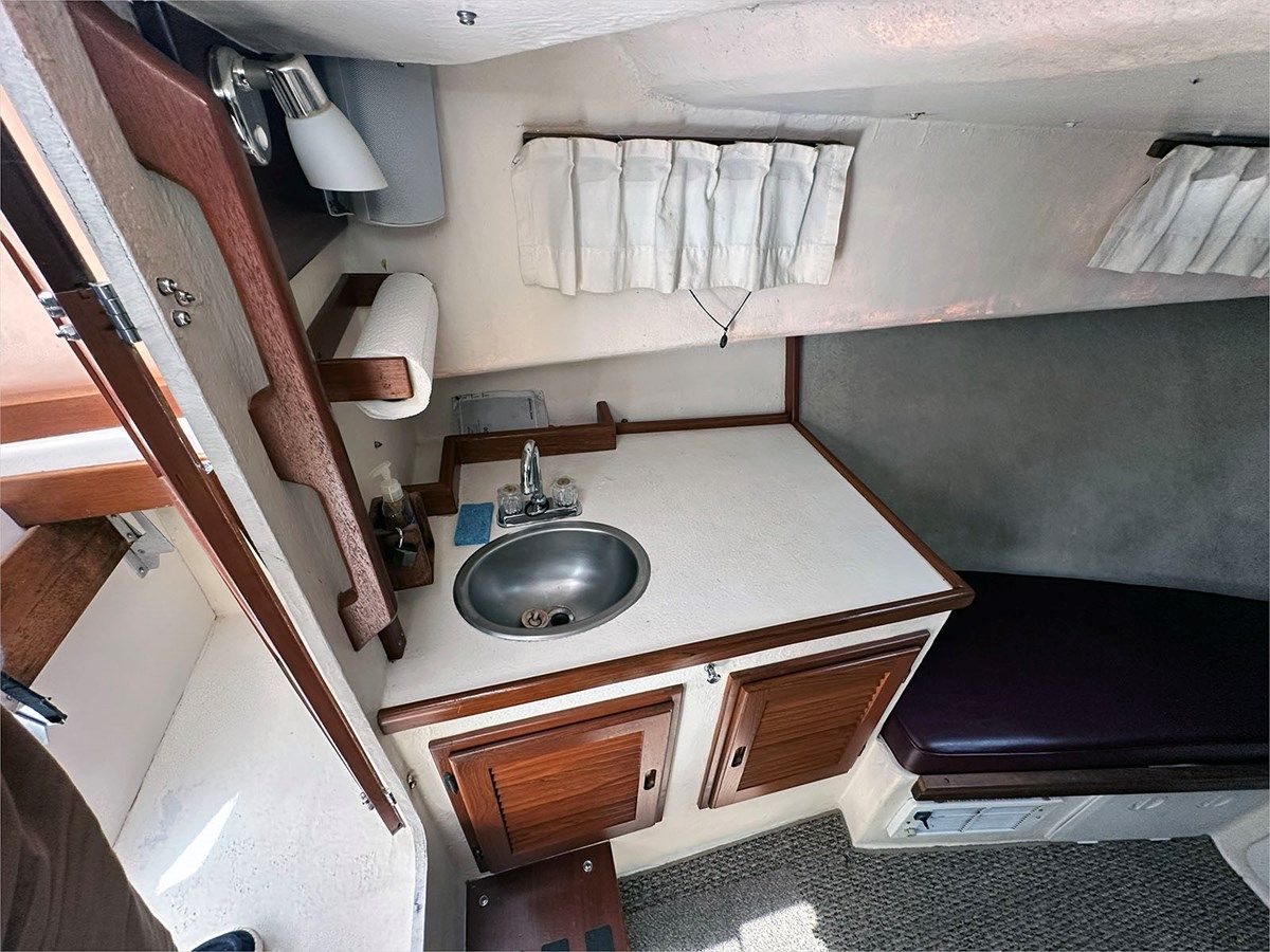 the best price on 27' Eastern 2001 27 Lobster Fisherman 27