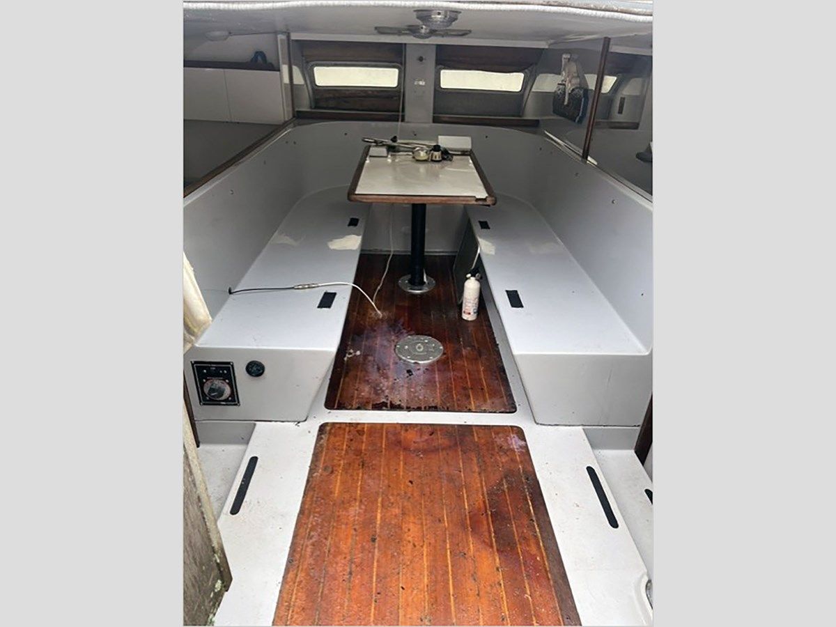 best yacht sales deals 30' Nacra 1990 Sailing Cat 30