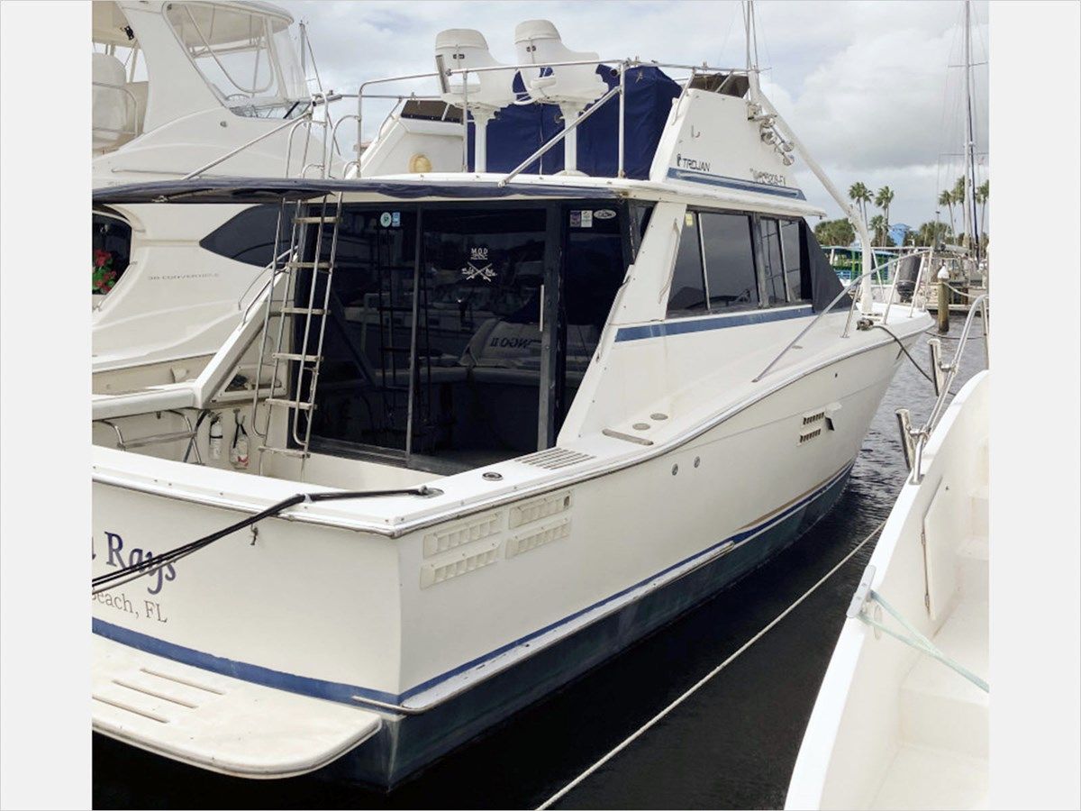 the best price on 36' Trojan 1986 F36