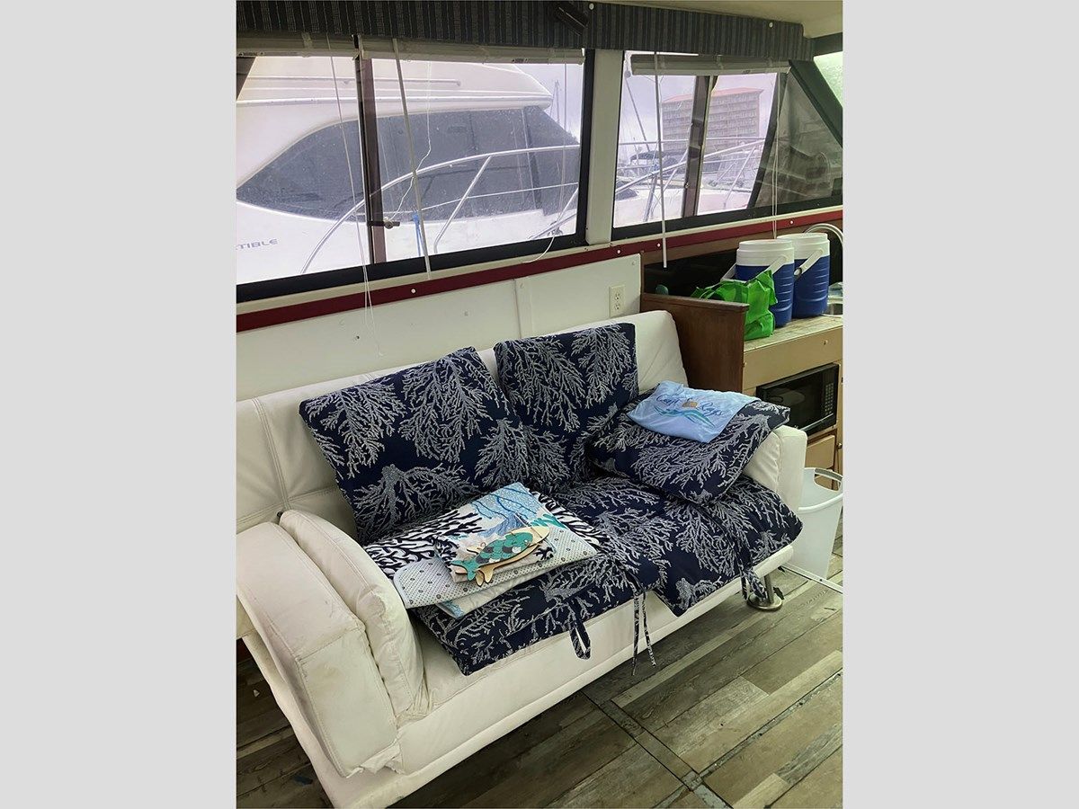 36' Trojan 1986 F36 - TROJAN yacht sale