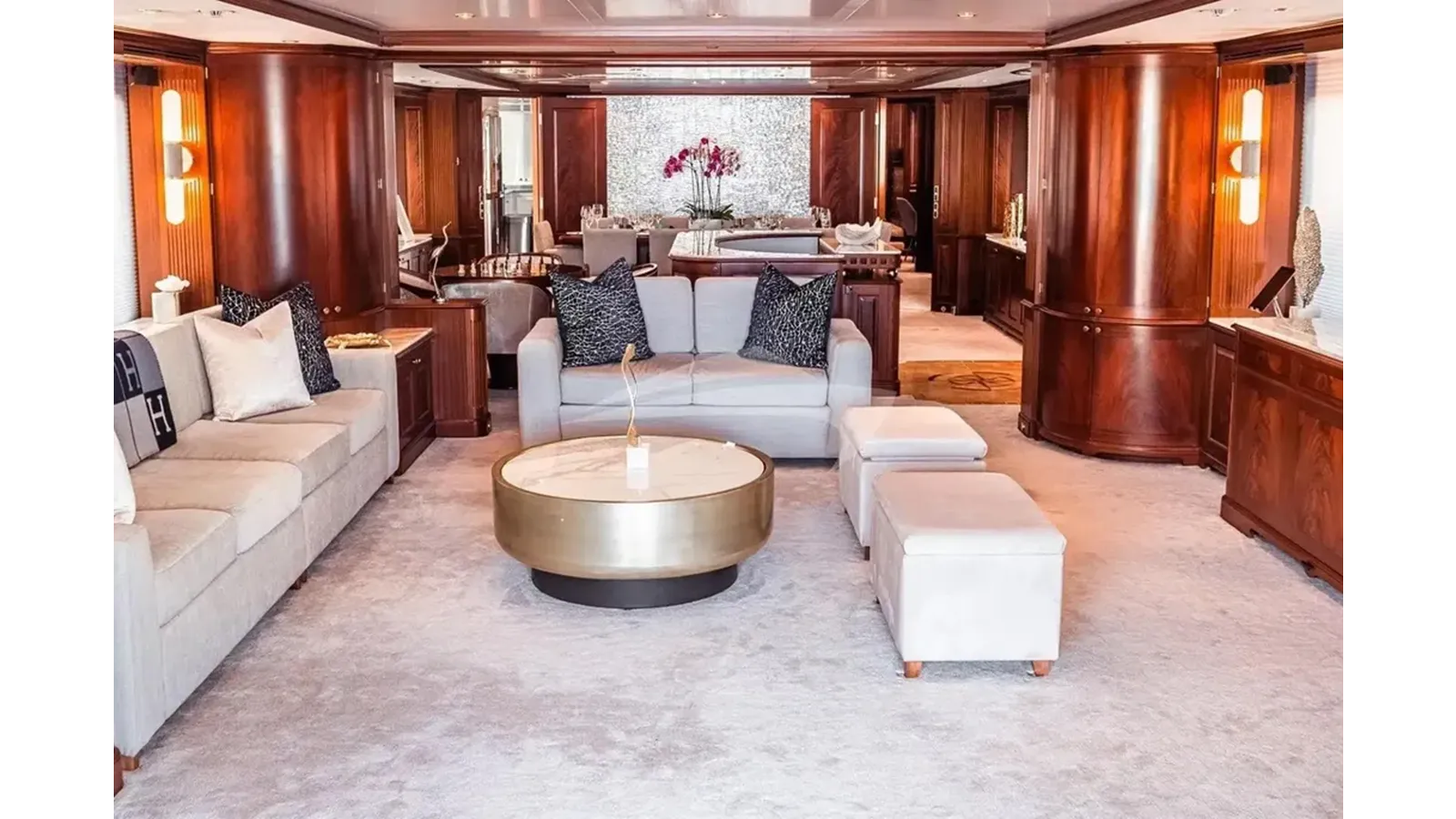 Купить яхту MAMMA MIA - Benetti в Shestakov Yacht Sales