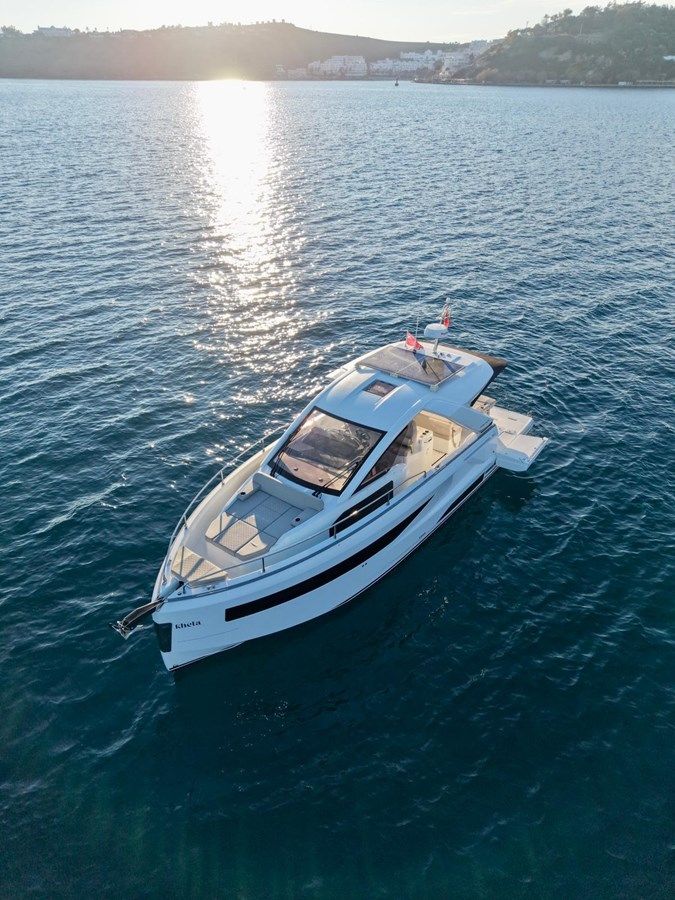 the best price on JEANNEAU DB37