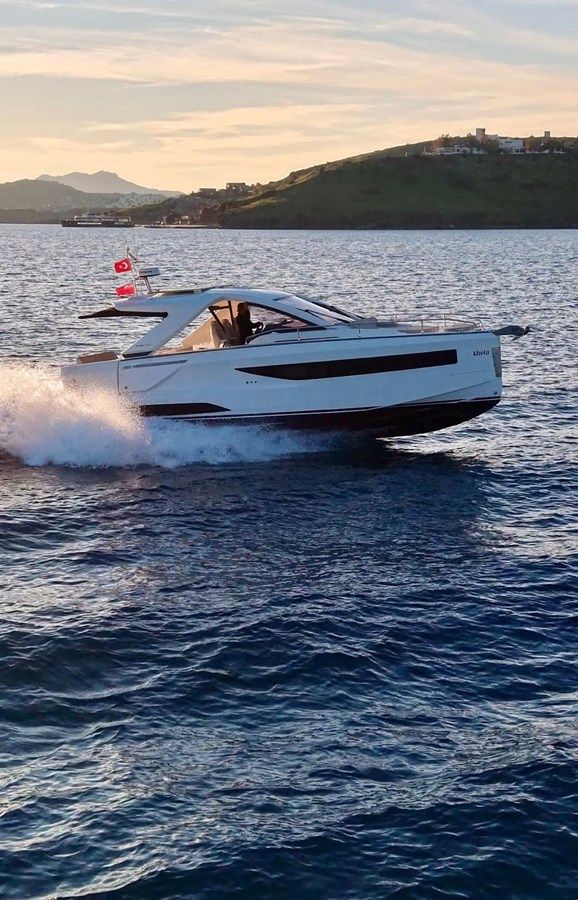 JEANNEAU DB37 yacht sale