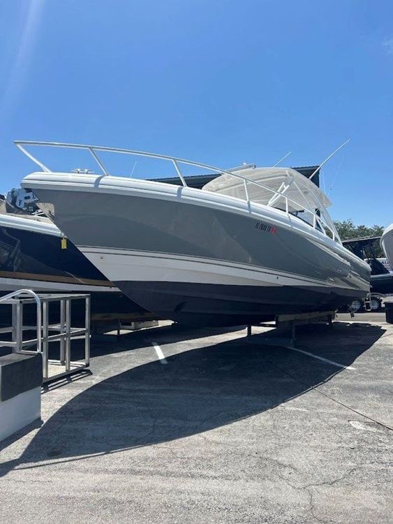 2007 Intrepid 37' Cuddy