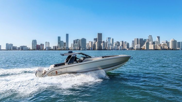 Cigarette 42 Auroris