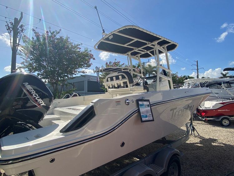 Bayliner Trophy 20CC