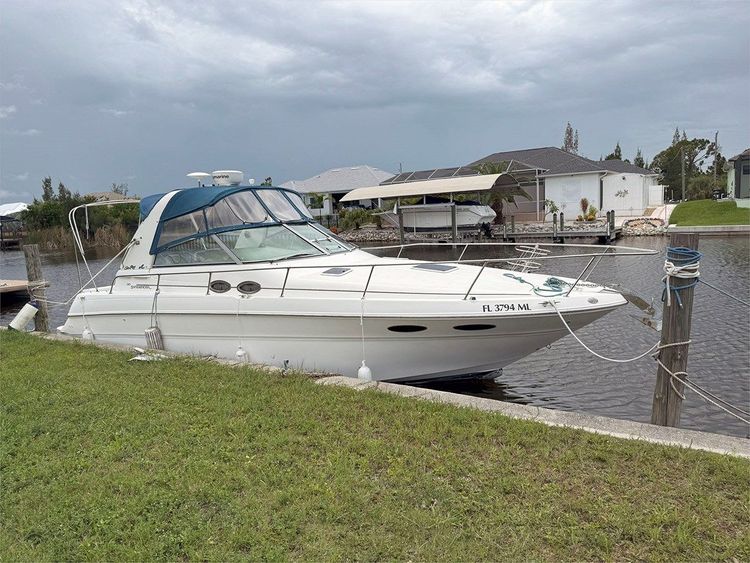 33' Sea Ray 2000 310 Sundancer