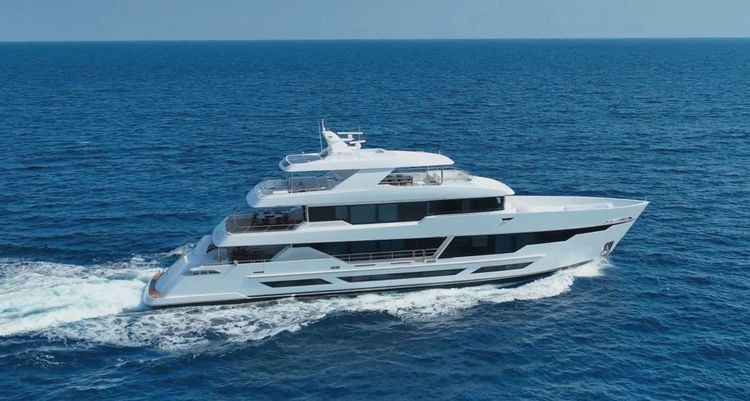 E Series 125 Hargrave Superyachts MY RESONANCE