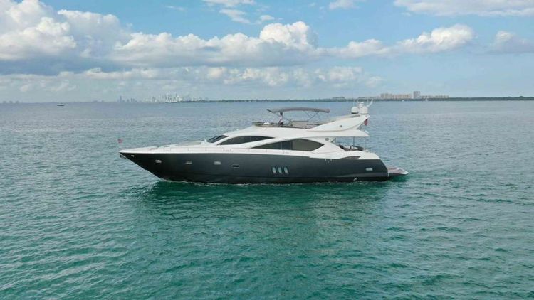 2006 Sunseeker Manhattan 'FINS UP'