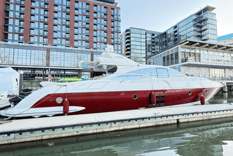2007 Azimut 68S
