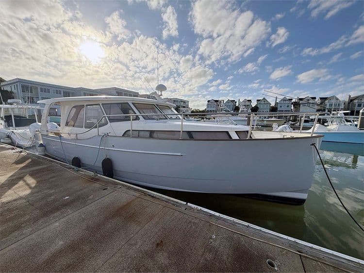 33' Greenline 2014 Hybrid