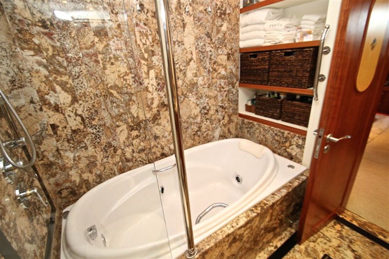 Лучшие предложения покупки яхты Impetus 95