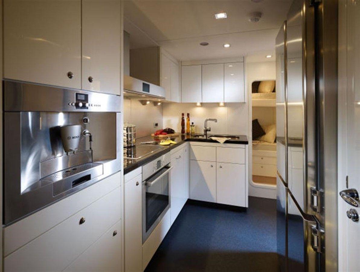 best yacht sales deals 84' Sunseeker 84 Predator - Sunseeker