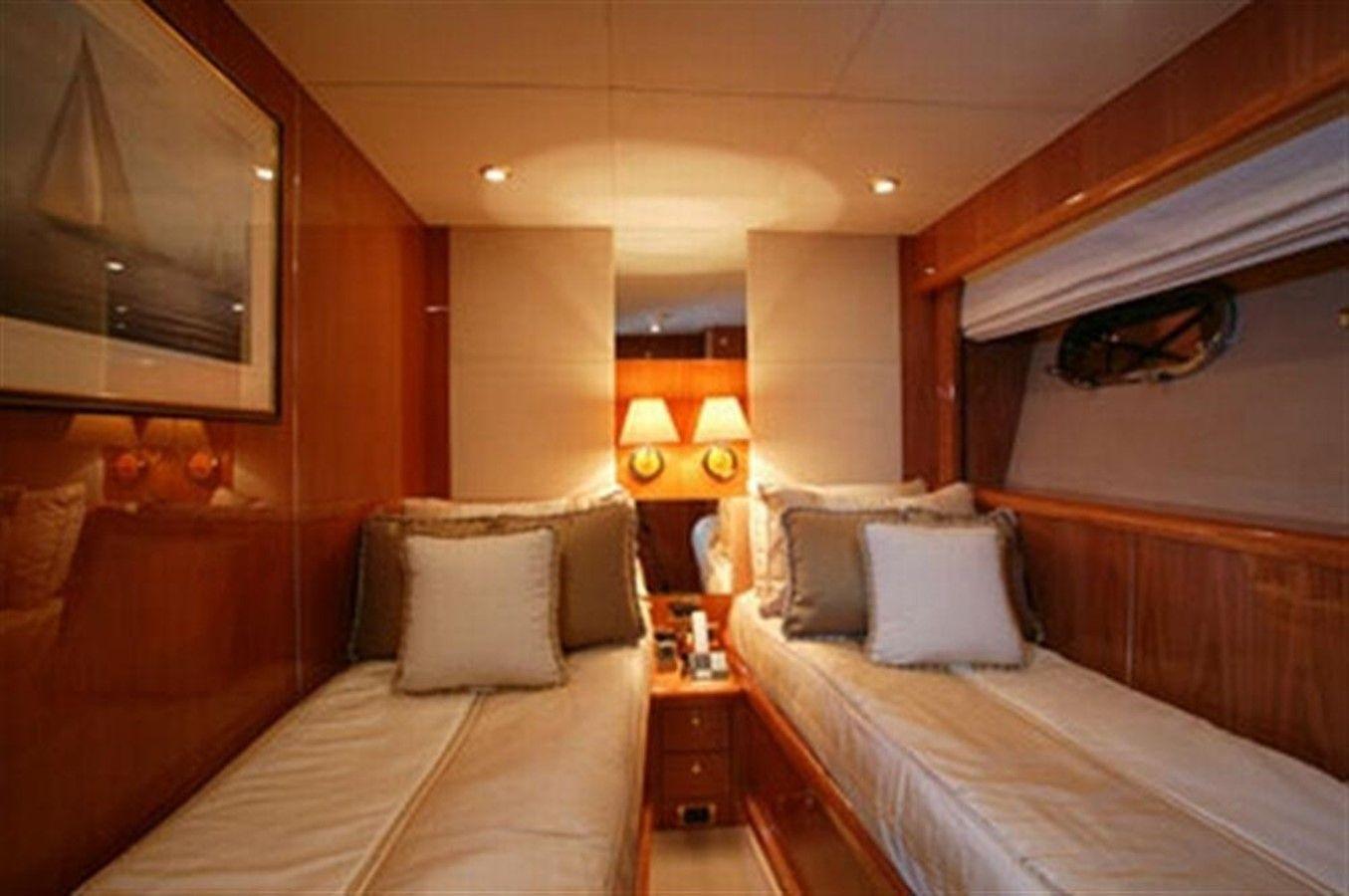 Купить 94' Sunseeker 94 Yacht 94 Yacht