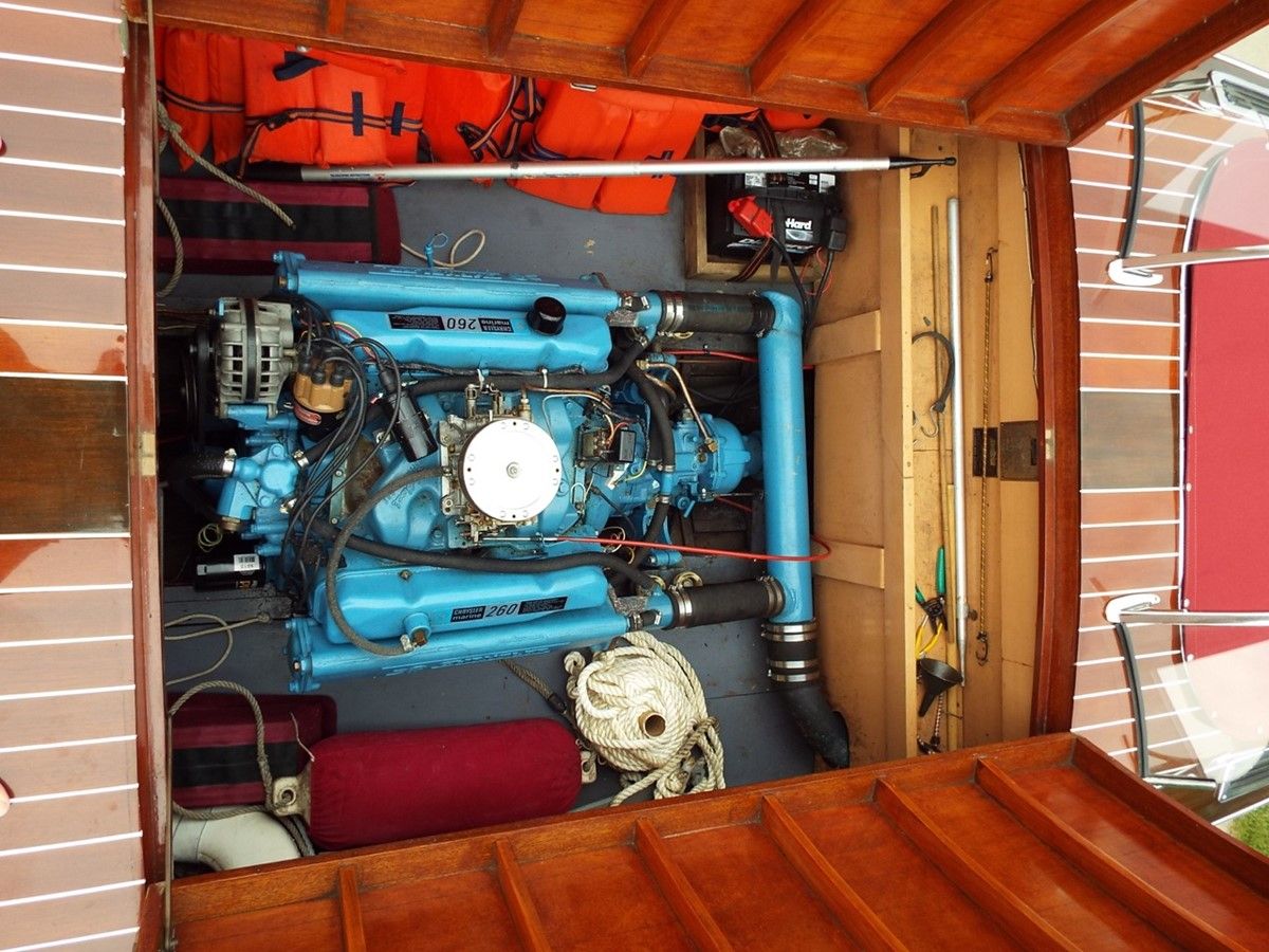 Buy a yacht GAD-A-BOUT - HACKER CRAFT CO