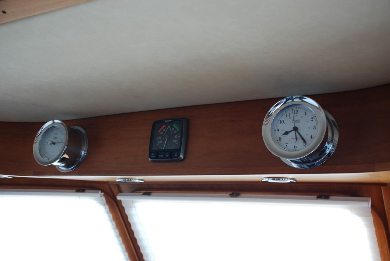 Продажа яхты FIRST LIGHT - SABRE