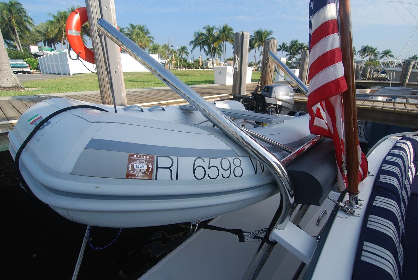 Стоимость яхты FIRST LIGHT 40