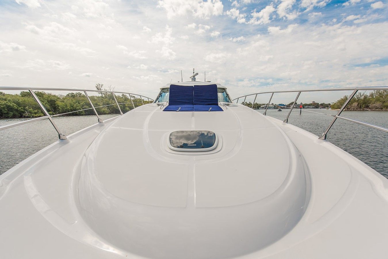 Buy a Sapphire - SEA RAY at Shestakov Yacht Sales