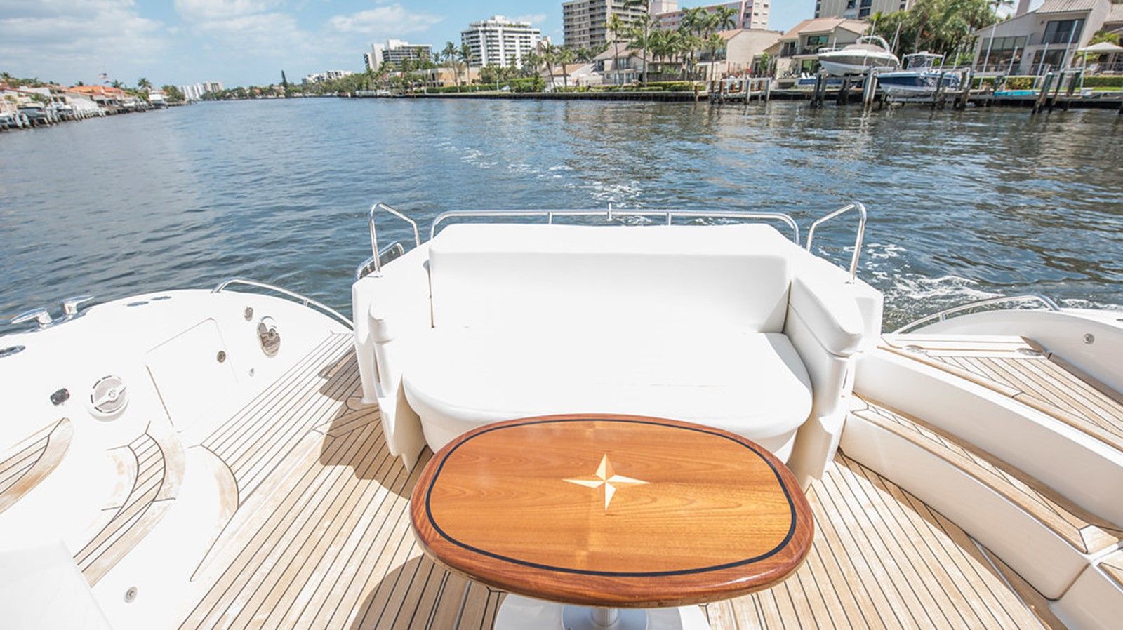 Buy a yacht Sapphire 58