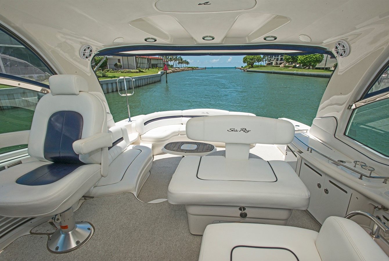 the best price on 2008 Sea Ray 520 Sundancer 52