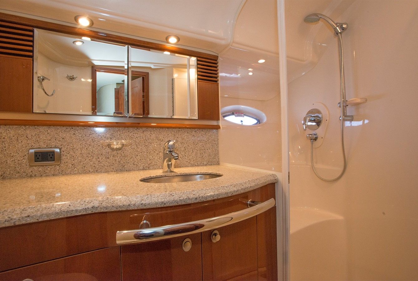 2008 Sea Ray 520 Sundancer - SEA RAY yacht sale