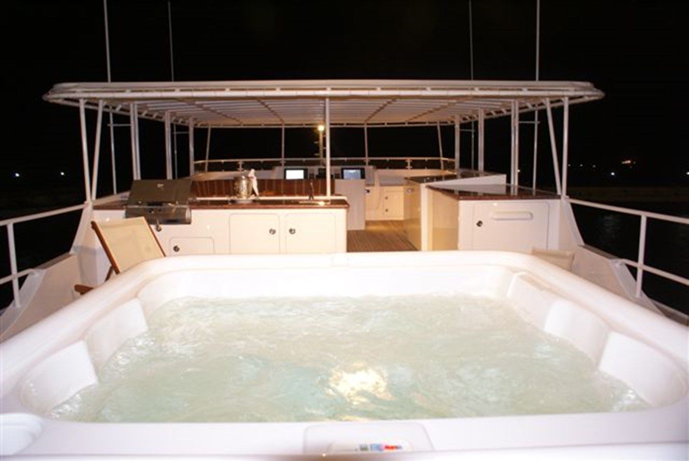 Продажа яхты Victoria 105