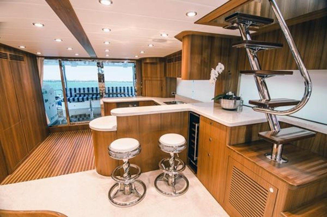 the best price on JOHNSON 83' SKYLOUNGE WHYDRAULIC PLATFORM 2025