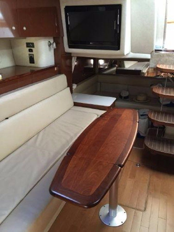 Купить яхту 35ft 2008 Sea Ray 350 Sundancer 2008 в Shestakov Yacht Sales