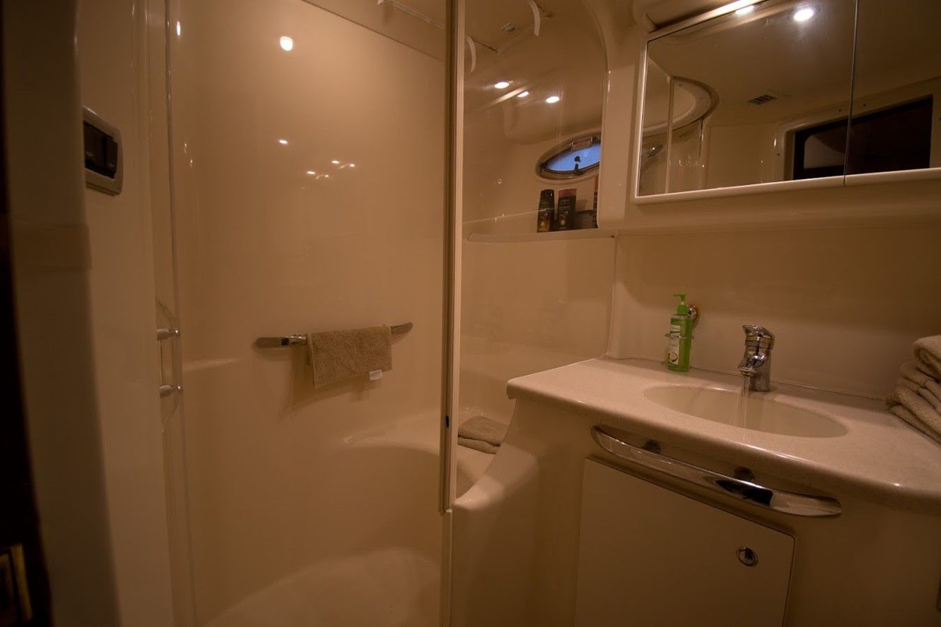 Лучшие предложения покупки яхты 580 Super Sun Sport - SEA RAY