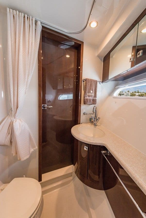 the best price on Sweet Life 2007