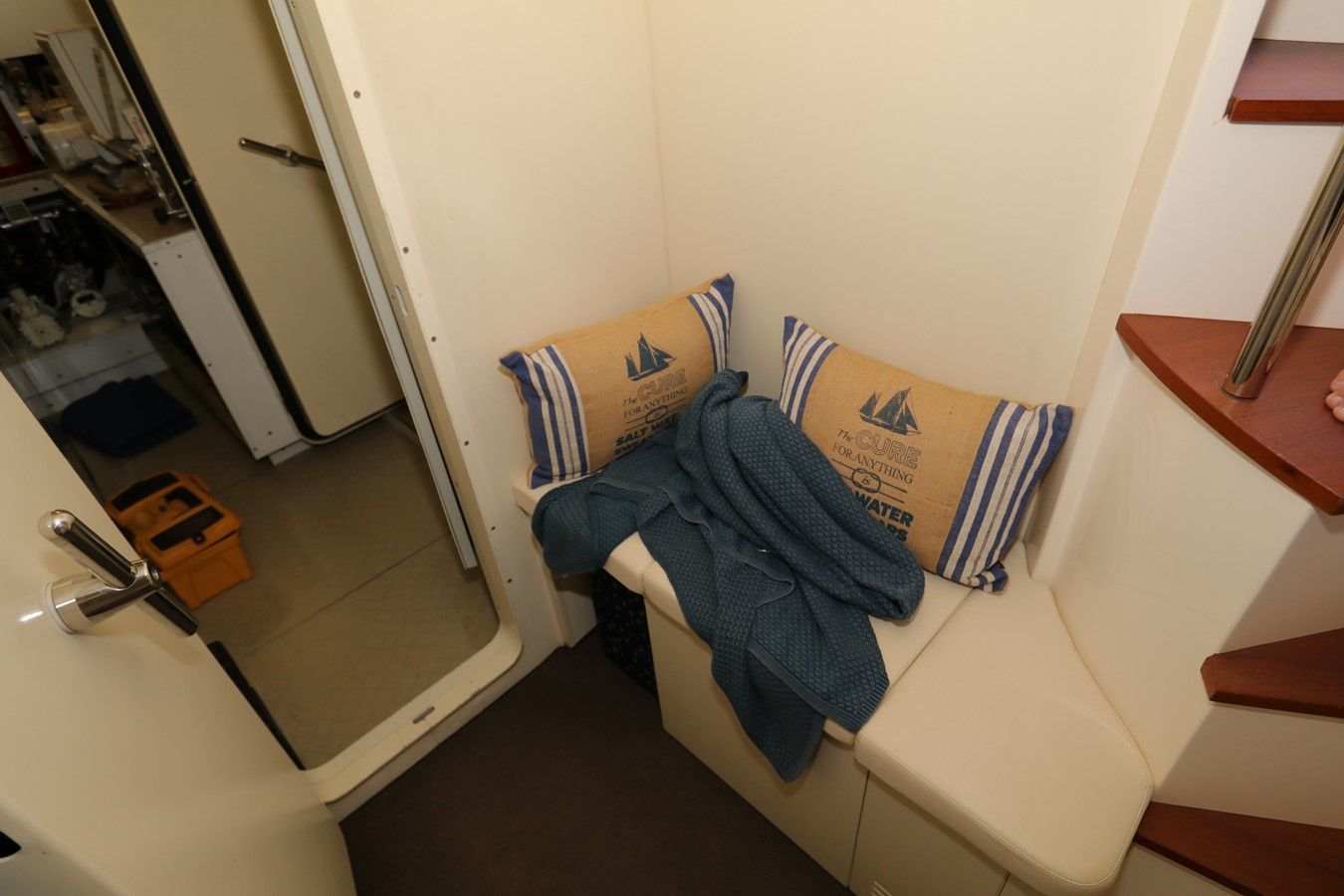 VANTAGE 2009 yacht sale