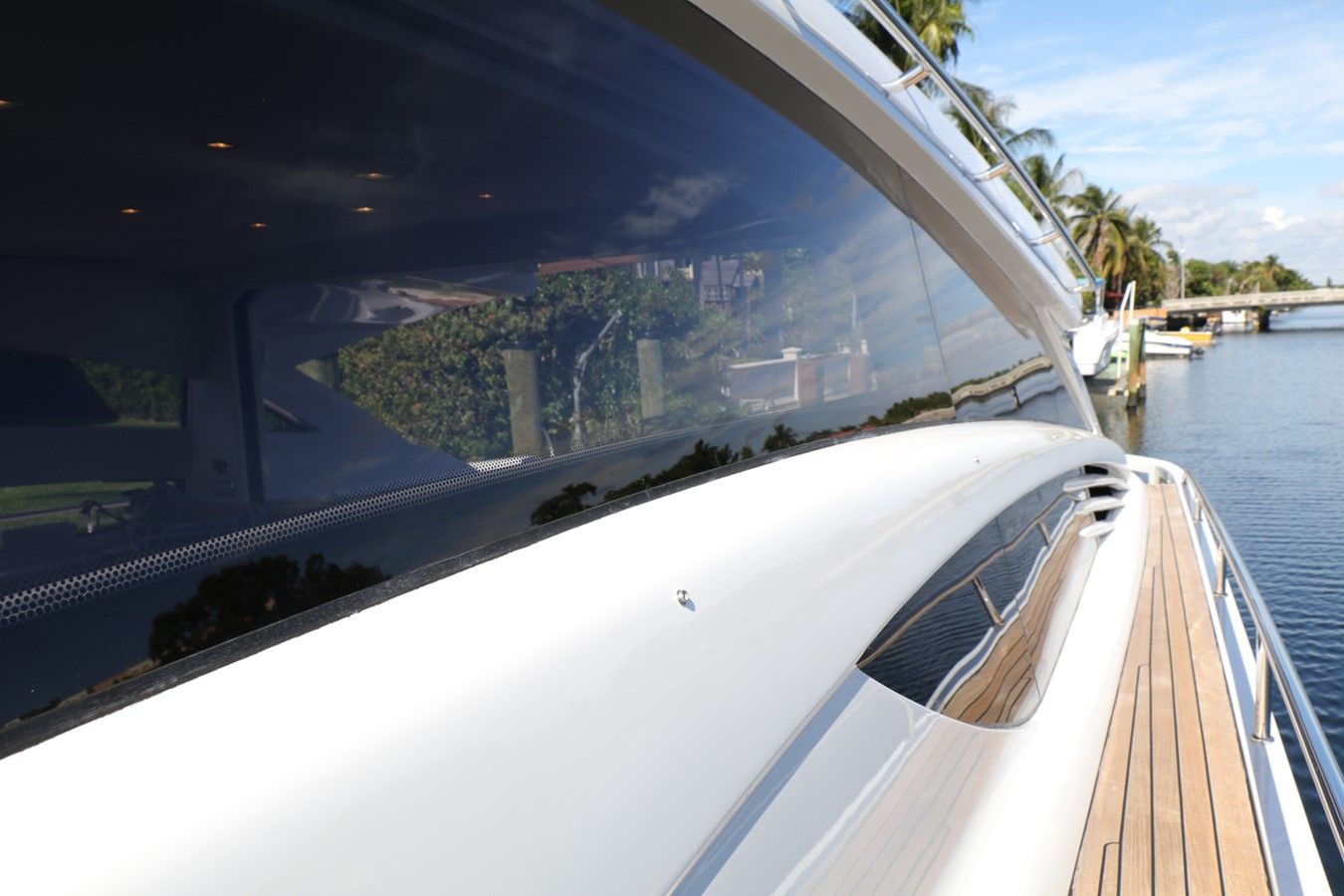 best yacht sales deals VANTAGE 2009