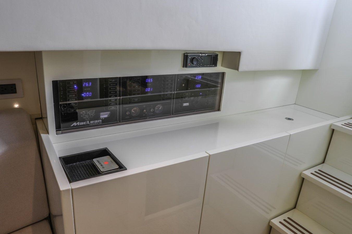 Buy a yacht Continental 43 Tender 2023