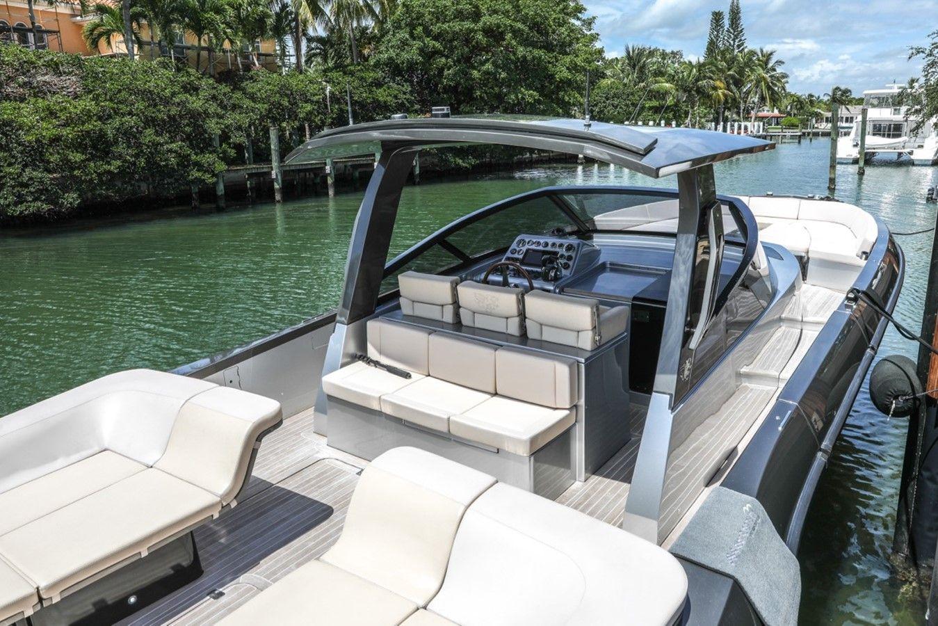 Buy a yacht Continental 43 Tender - CNM - CANTIERI NAVALI DEL MEDITERRANEO