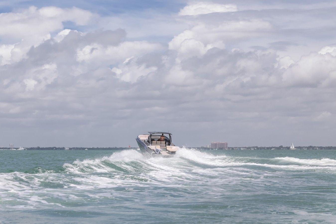 Continental 43 Tender - CNM - CANTIERI NAVALI DEL MEDITERRANEO price