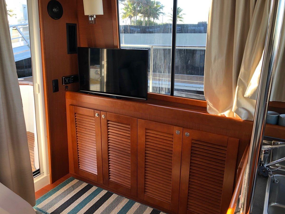 Buy a Amour 2018 at Shestakov Yacht Sales