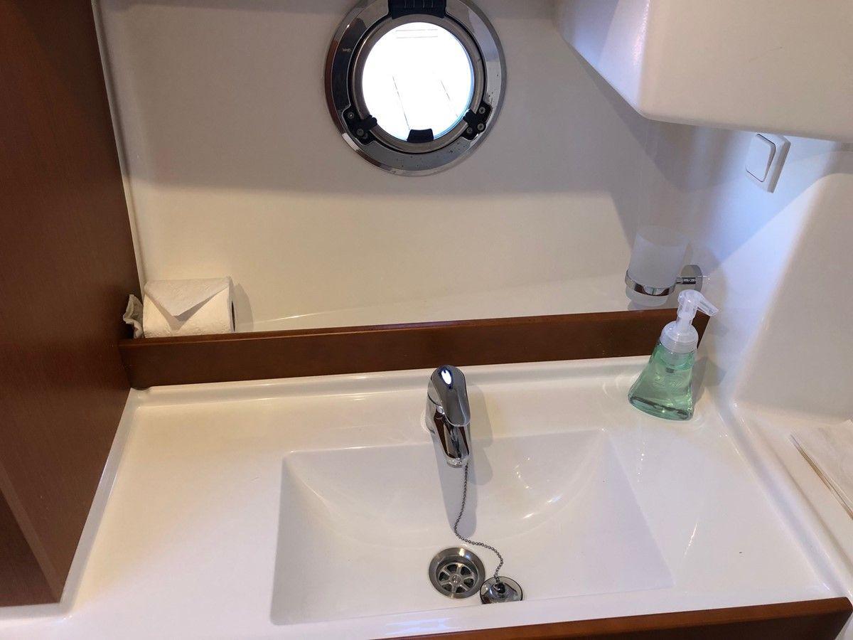 the best price on Amour Swift Trawler