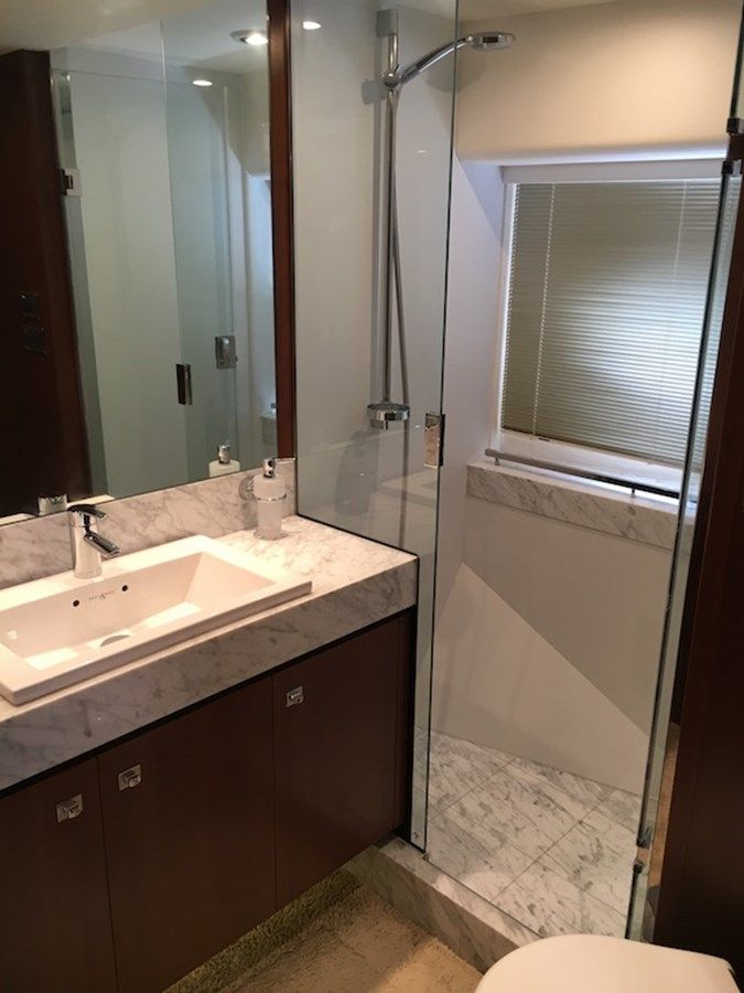 Buy a yacht Princess 78 MY 2011