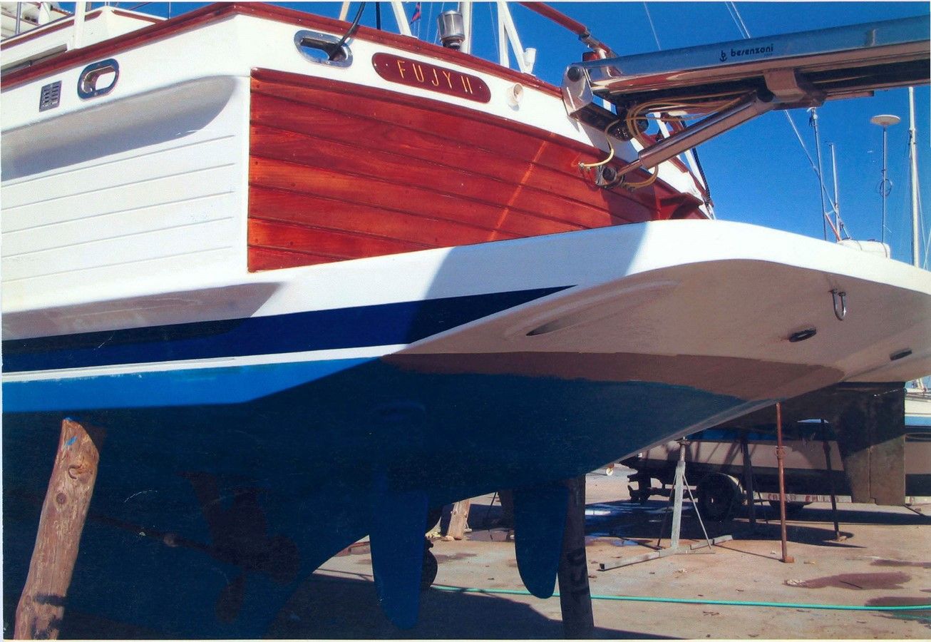 Стоимость яхты -