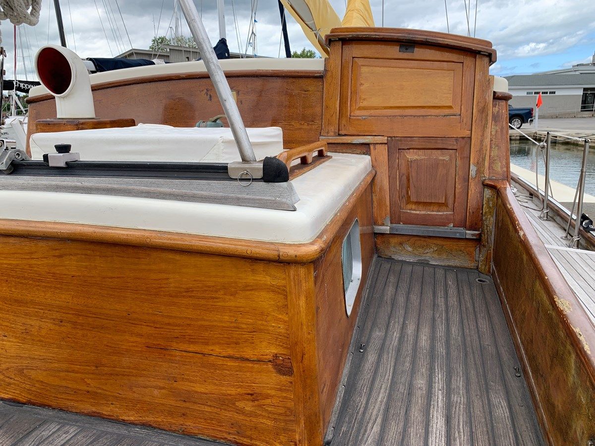 Crest - CUSTOM KETCH yacht sale